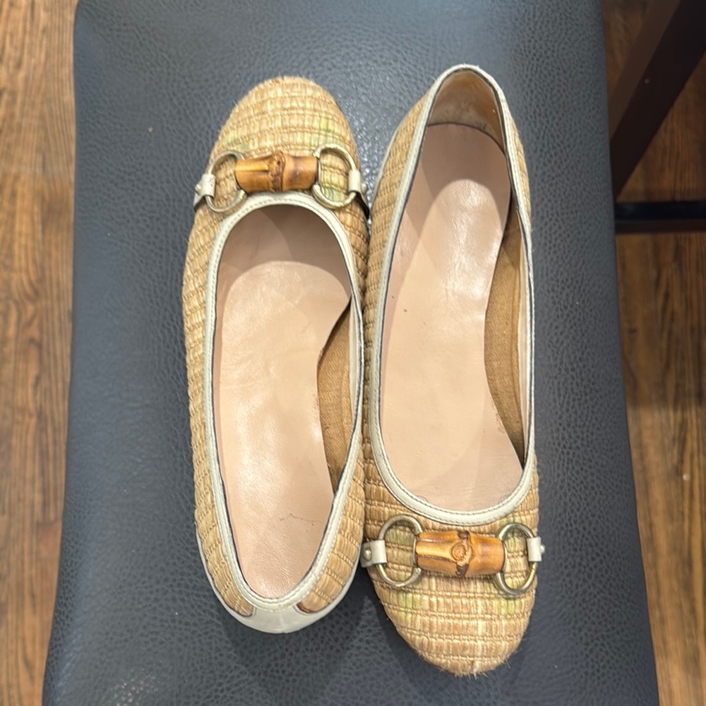 Gucci Tan Woven Flats
